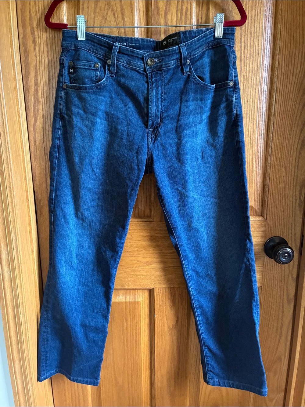 Ag graduate tailored leg Blue Jeans 33x34